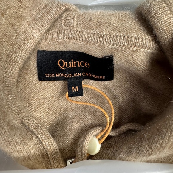 NWT Quince Womens Mongolian Cashmere Full Zip Hoodie M Oatmeal Sweater - Picture 5 of 9